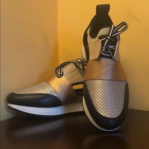 Never used Steve Madden classy shoes